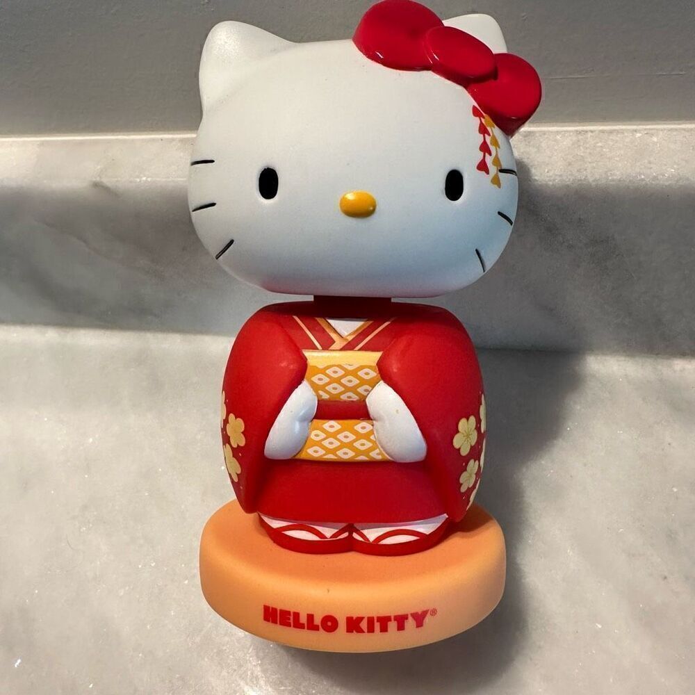 Vintage Hello Kitty Kimono Sanrio Vinyl Bobble Head Doll Figurine